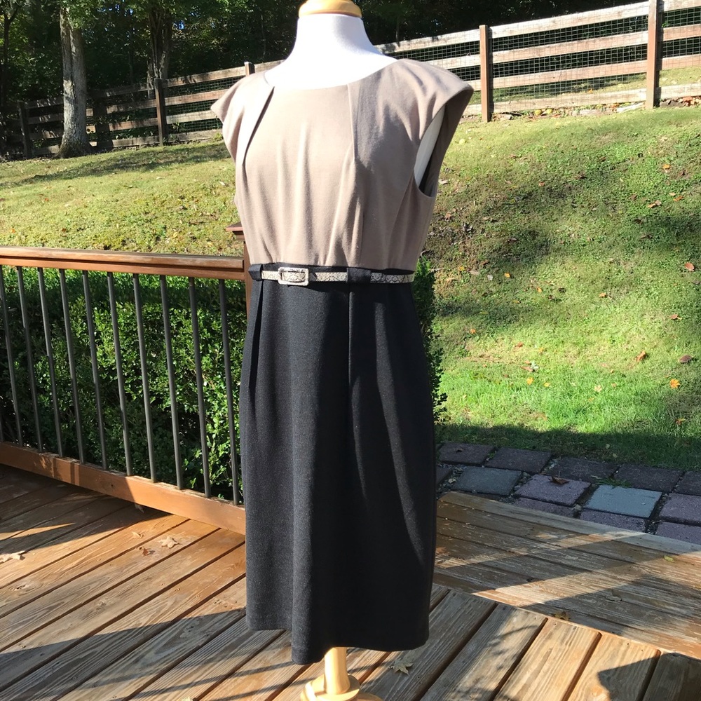 NWT - Two tone dress - Picture 2 of 8